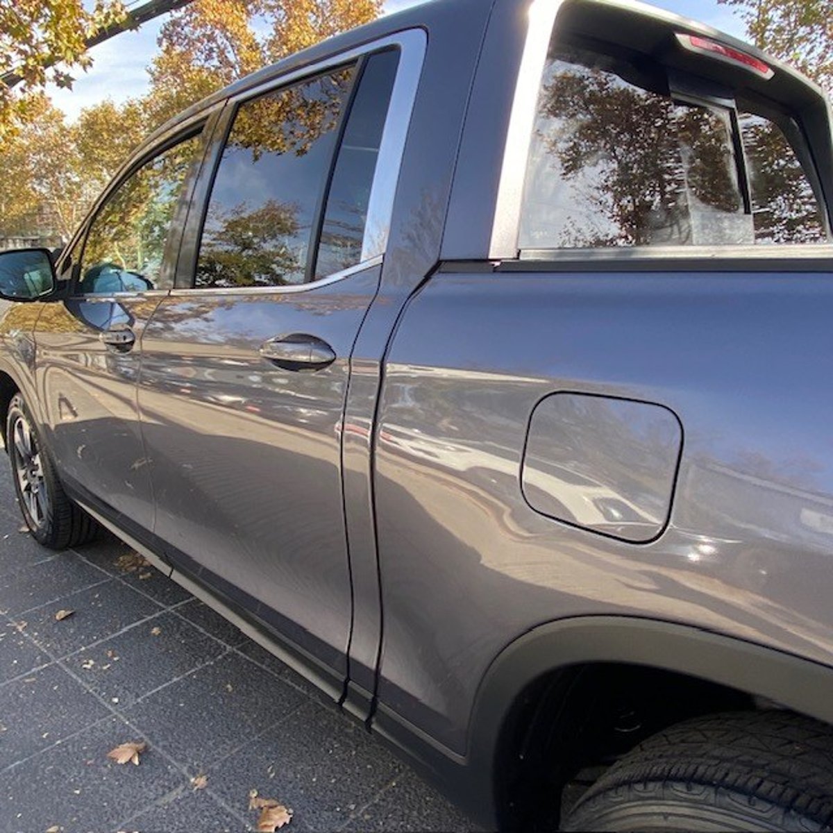 Honda RIDGELINE RTL 4x4 3.5 automática 2020 - Imagen 3 de 10