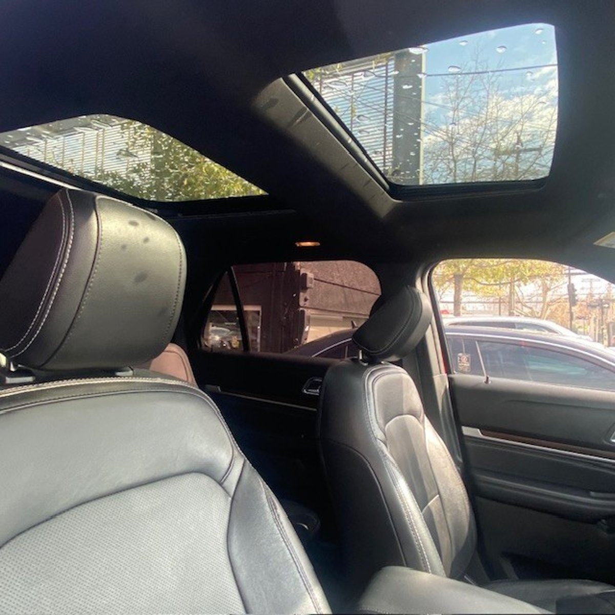 Ford EXPLORER LTD Ecoboost 2.3 Autom. 2018 - Imagen 6 de 10