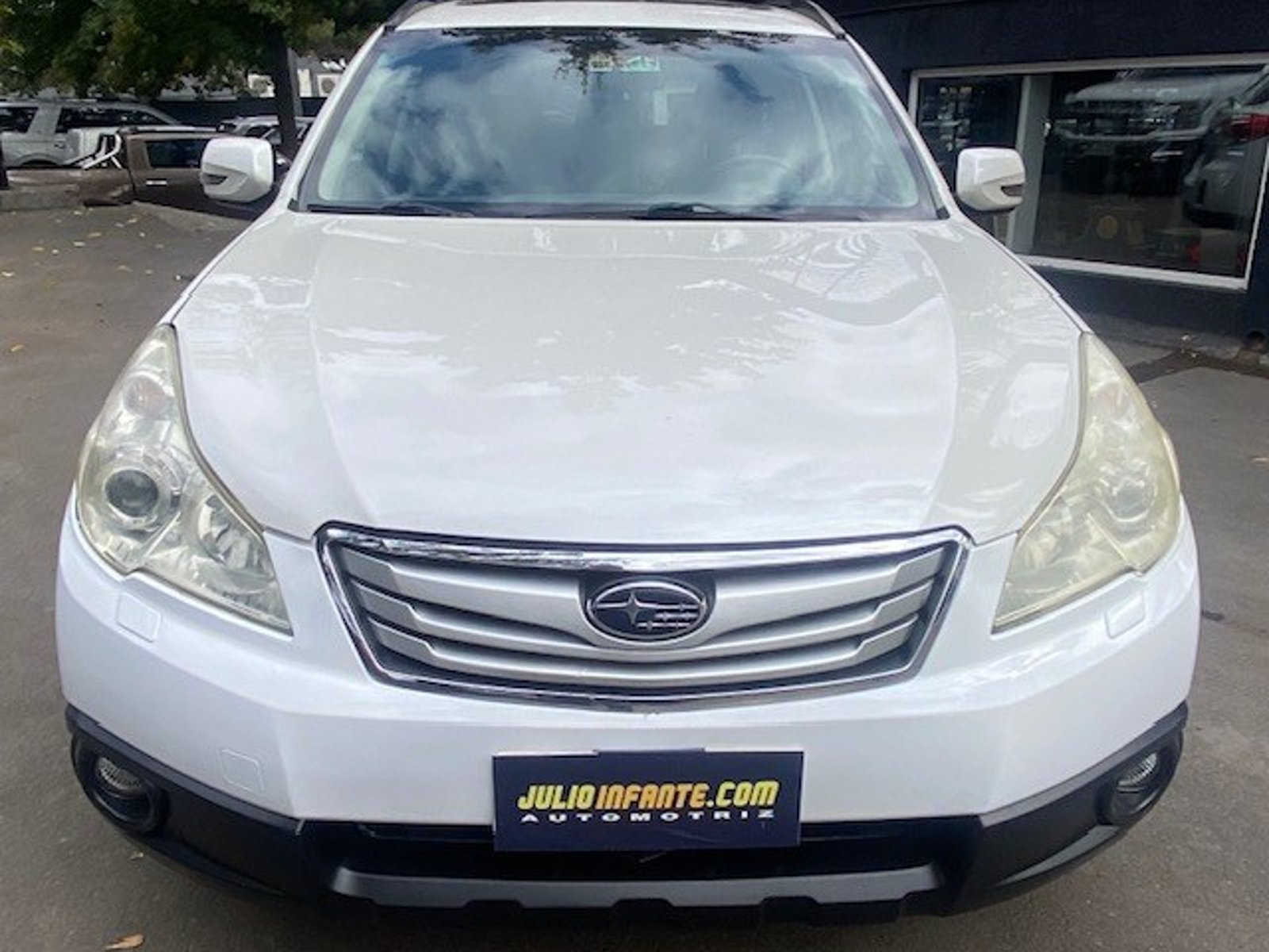 Subaru OUTBACK 2.5 AWD 2010 - Foto 5 de 10