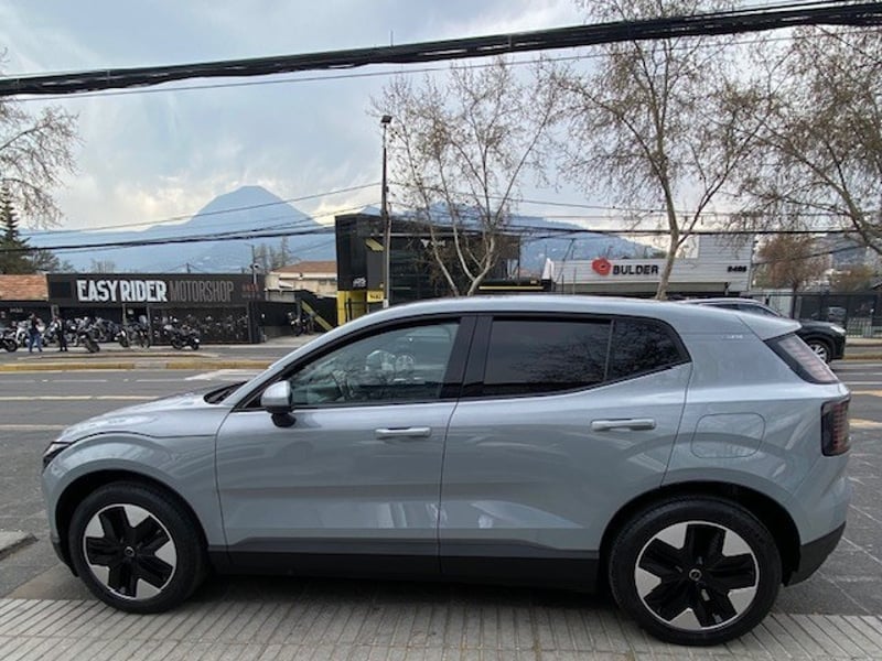 Volvo EX30 Core 2.0 AT 2025 - Imagen 6 de 10