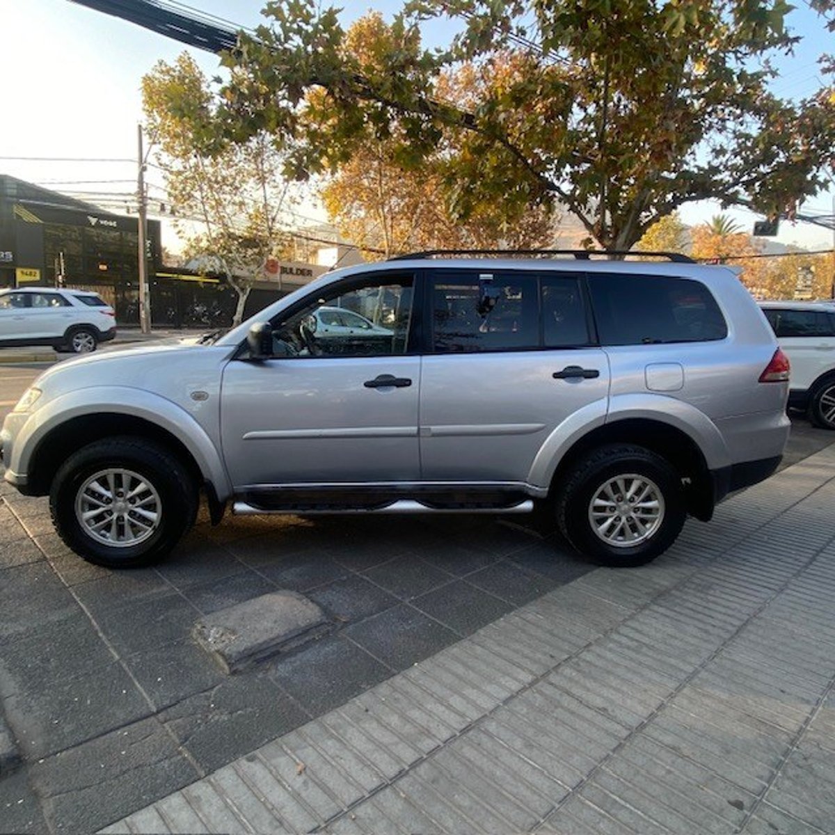 Mitsubishi MONTERO SPORT 2.5 Diesel 2016 - Imagen 6 de 10