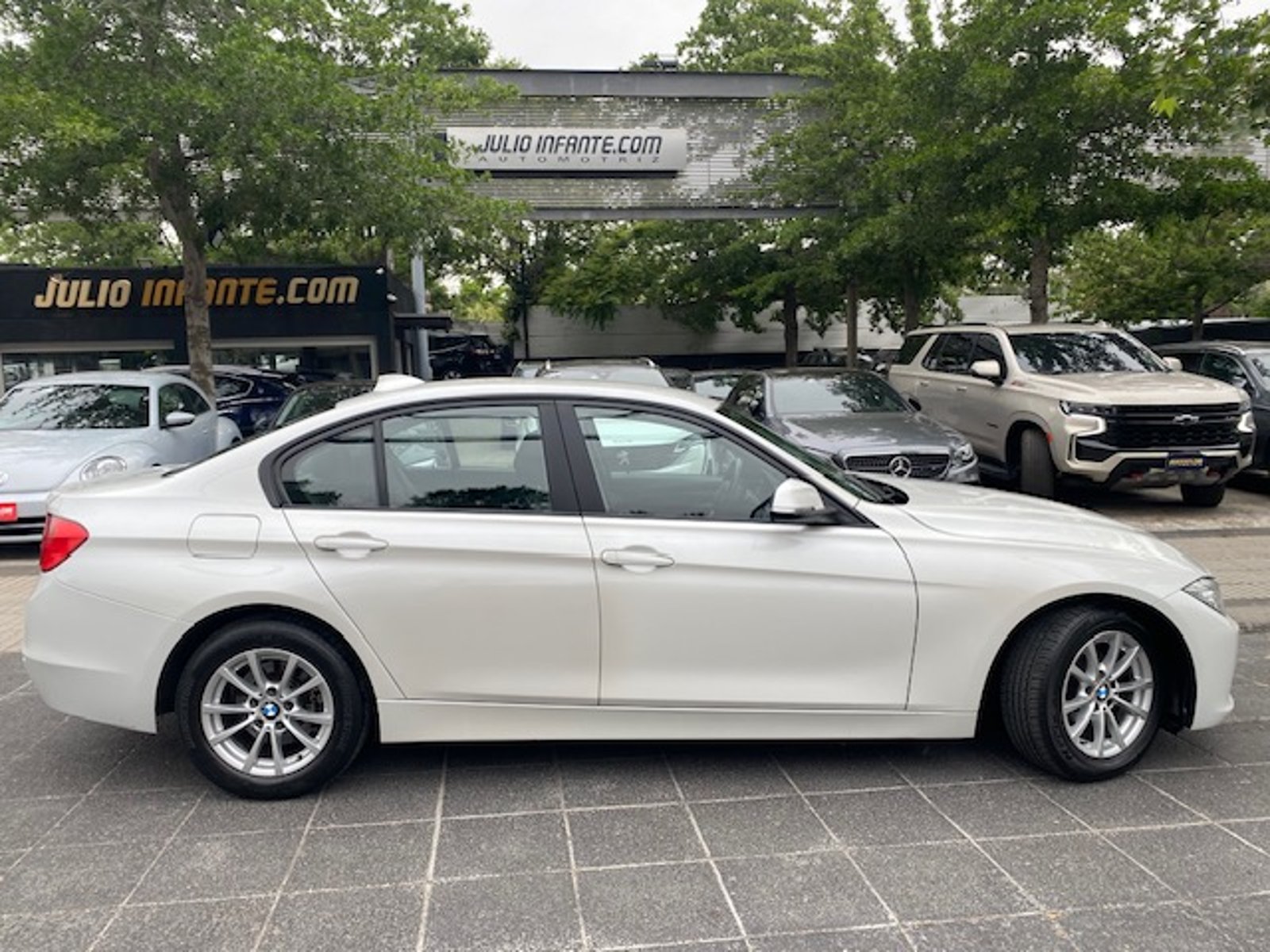 BMW 316I Luxury 1.6 Aut 2014 - Imagen 5 de 10