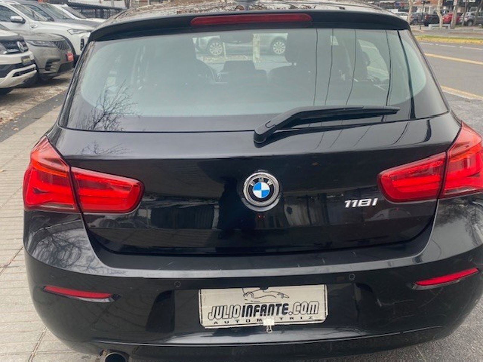 BMW 118I HB 5ptas autom 2020 - Foto 5 de 10