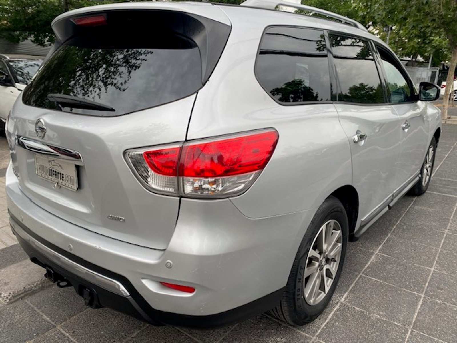 Nissan PATHFINDER 4x4 3.5 Aut. 2014 - Foto 2 de 10