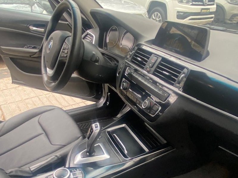 BMW 118I HB 5ptas autom 2020 - Imagen 10 de 10