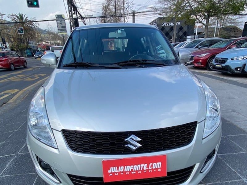 Suzuki SWIFT GL 1.2 Aire 2018 - Imagen 5 de 10