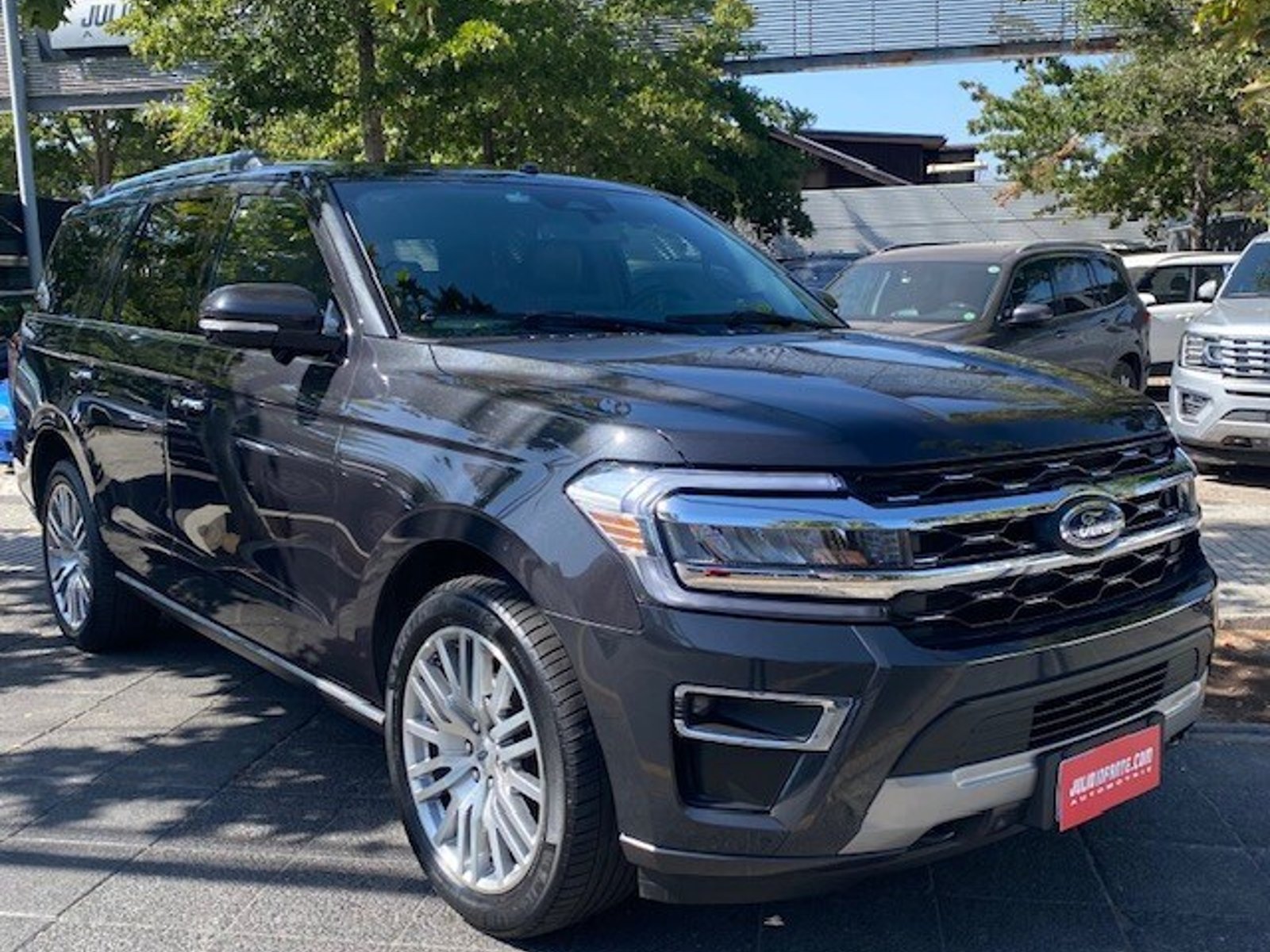 Ford EXPEDITION Limited 3.5 Aut. 2023 - Foto 3 de 10