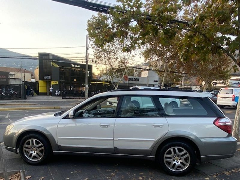 Subaru OUTBACK 2.5 AWD 2007 - Imagen 8 de 10