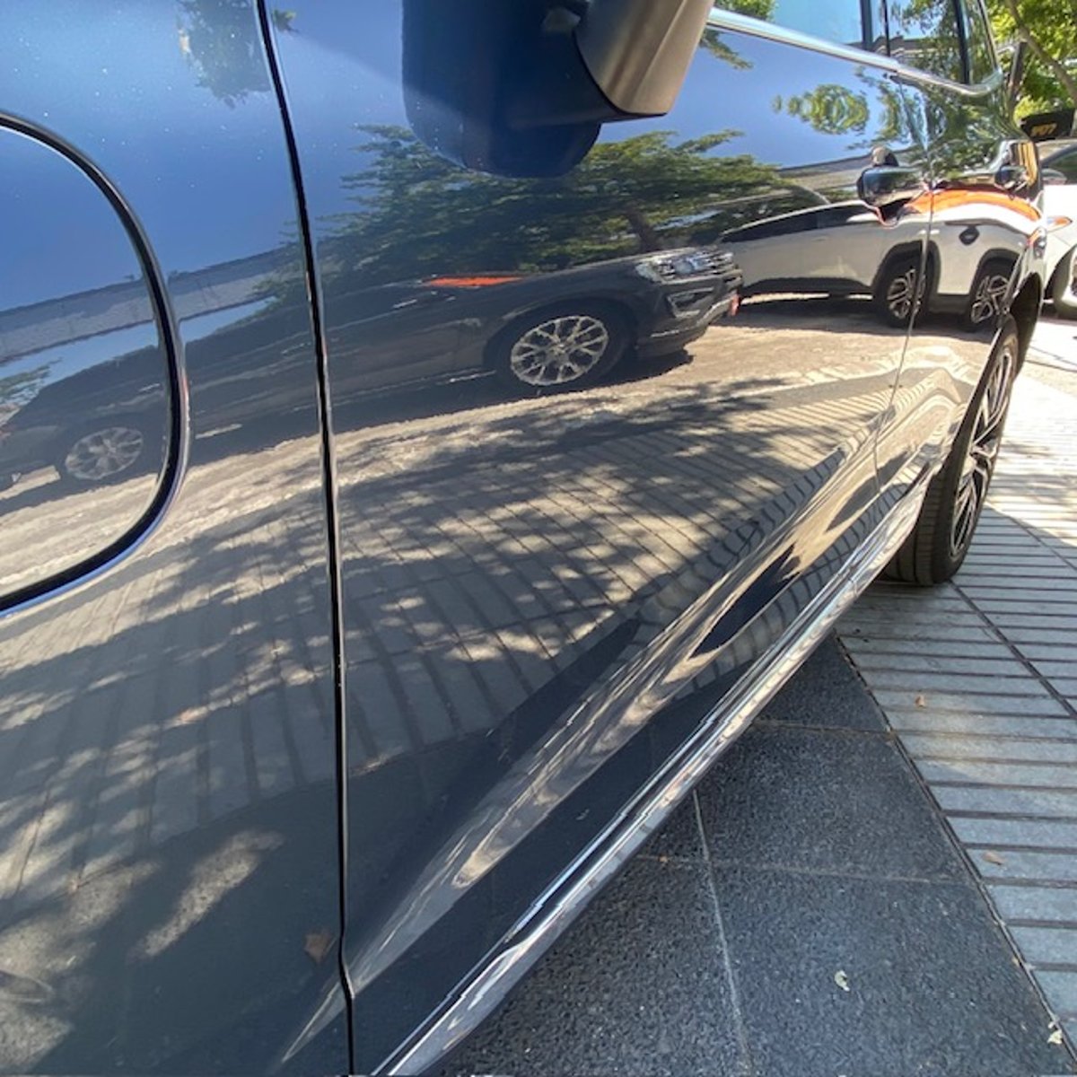 Volvo XC60 T8 R Awd Recharge 2023 - Imagen 9 de 10