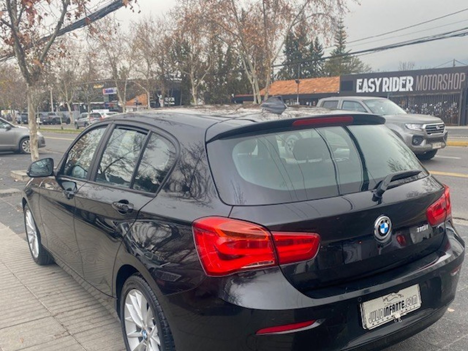 BMW 118I HB 5ptas autom 2020 - Foto 4 de 10