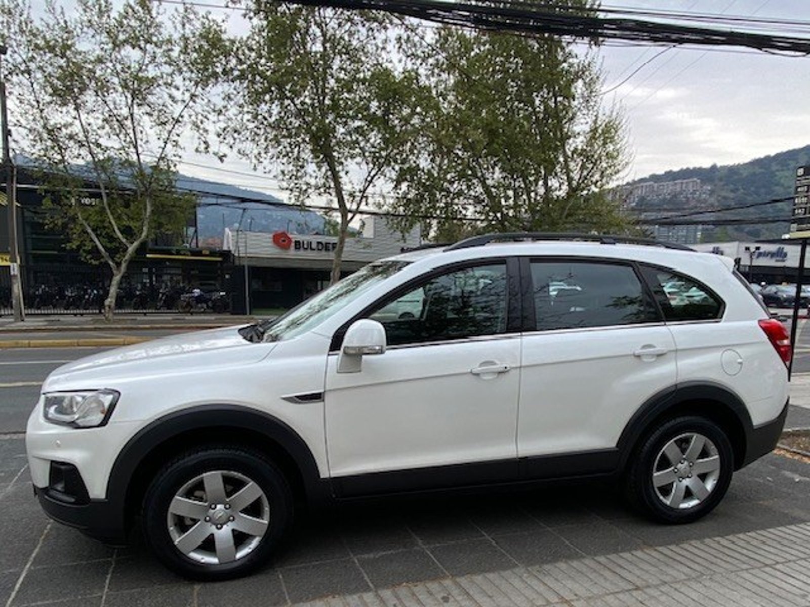 Chevrolet CAPTIVA LS 2.4 3 Corridas 2016 - Foto 4 de 10
