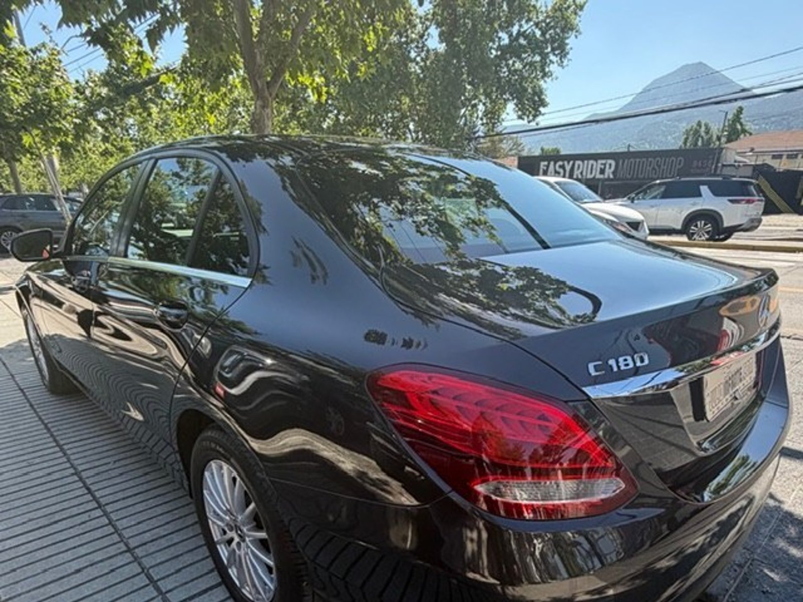 Mercedes-Benz C180 1.5 GS 2021 - Foto 4 de 10
