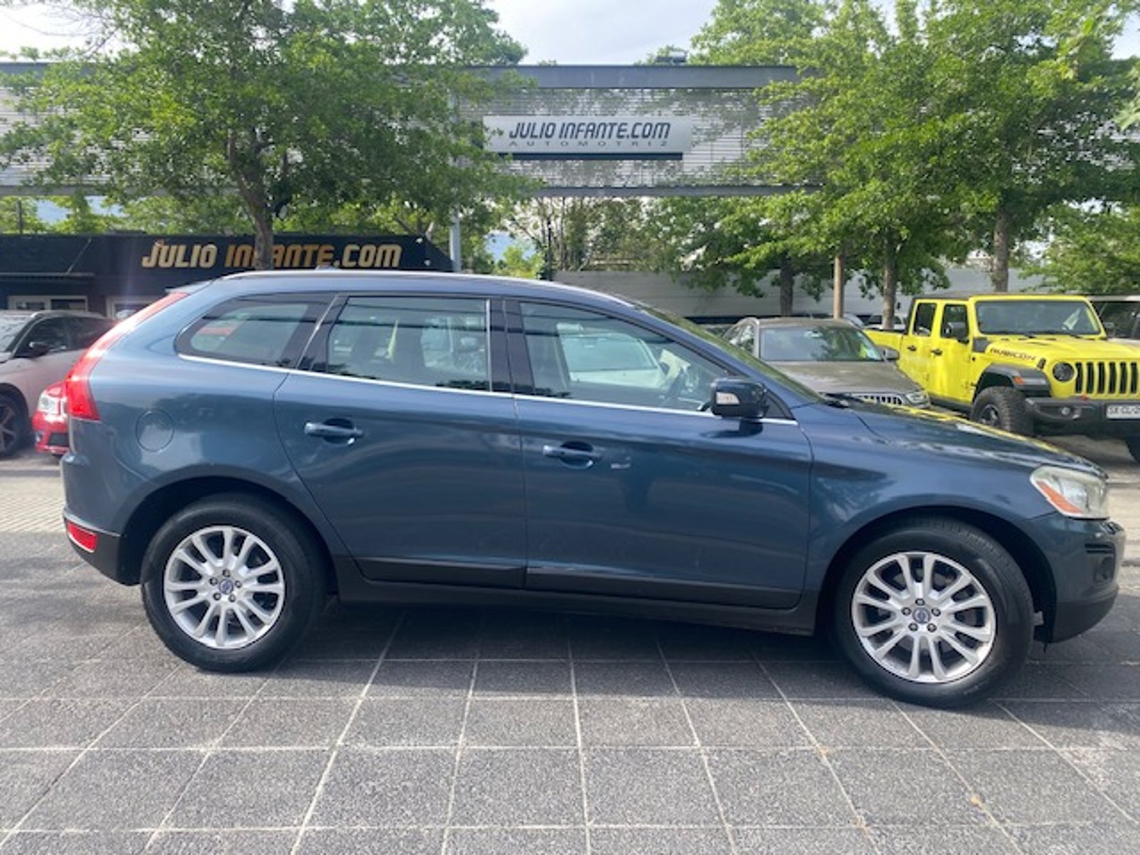 Volvo XC60 T6 Plus 4x4 2010 - Imagen 7 de 10