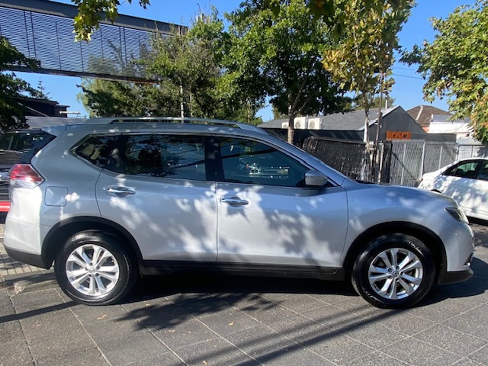 Nissan X-TRAIL Sense 2.5 4x4 2017 - Foto 3 de 10