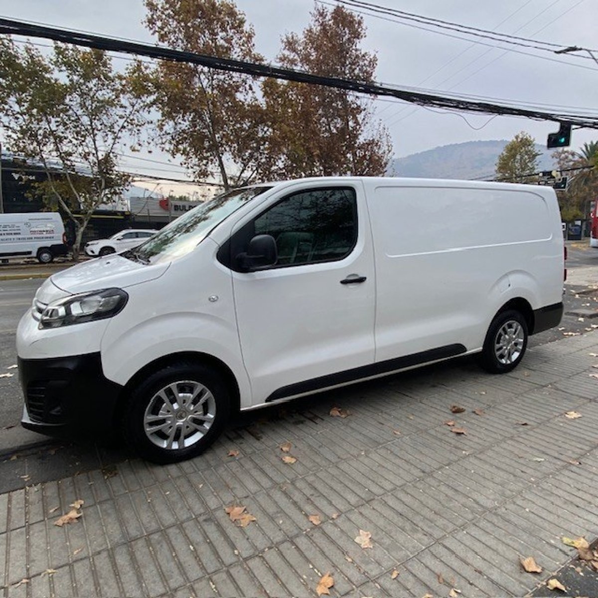Citroën JUMPY Blue Hdi 2.0 2019 - Imagen 4 de 10