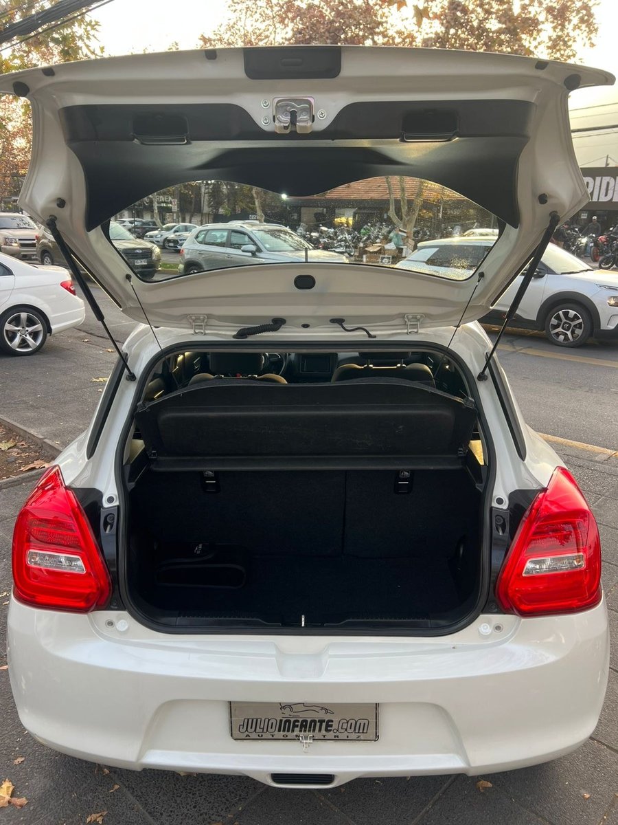 Suzuki SWIFT GLS 1.2 aire, airbags, abs crucero. 2017 - Imagen 7 de 10