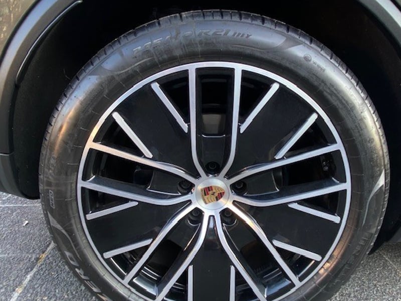 Porsche MACAN 4 Electric 4x4 2025 - Imagen 9 de 10