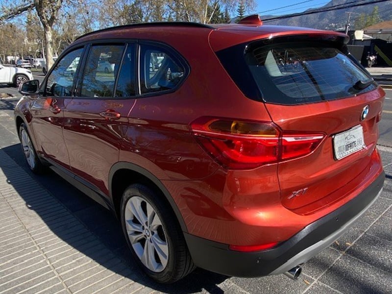 BMW X1 SDrive18D 2.0 AUT 2019 - Imagen 4 de 10
