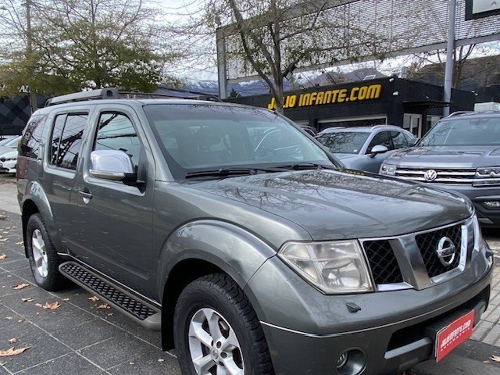 Nissan PATHFINDER Limited 2.5 2010 - Foto 5 de 10