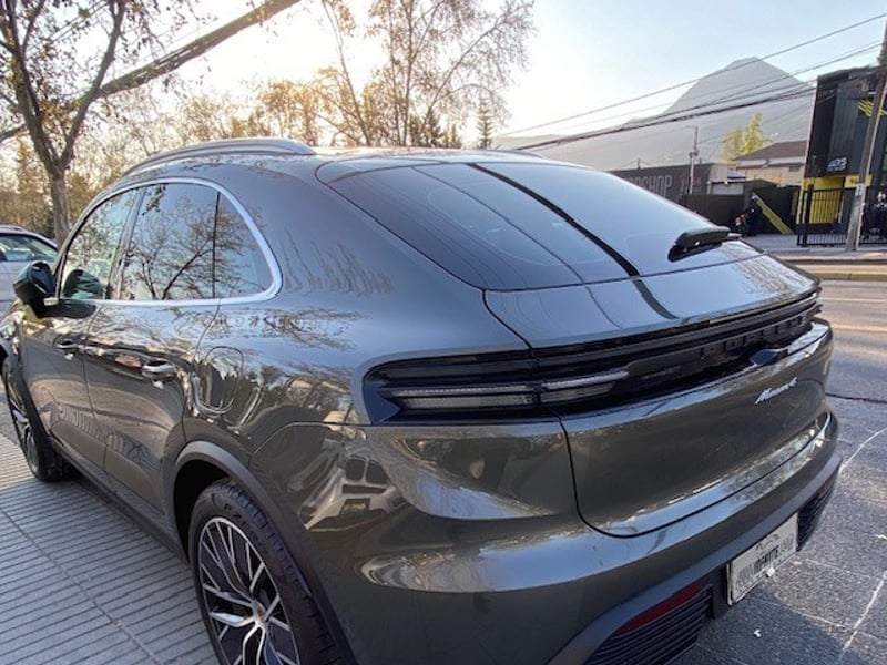 Porsche MACAN 4 Electric 4x4 2025 - Imagen 4 de 10