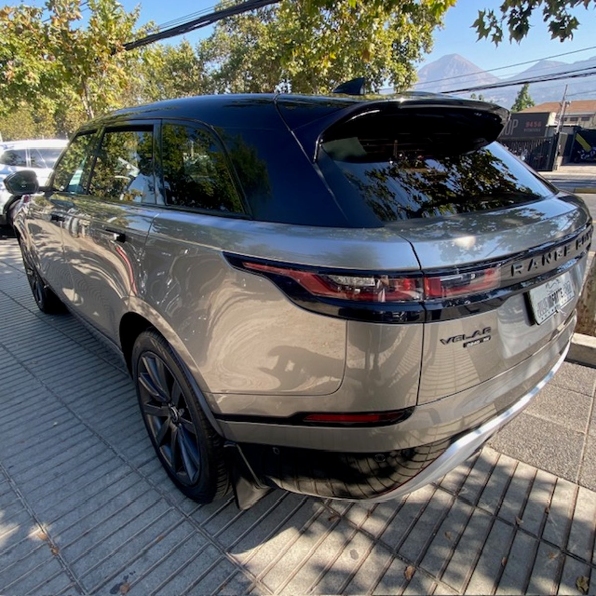 Land Rover RANGE ROVER VELAR DIESEL 2.0 2018 - Imagen 8 de 10