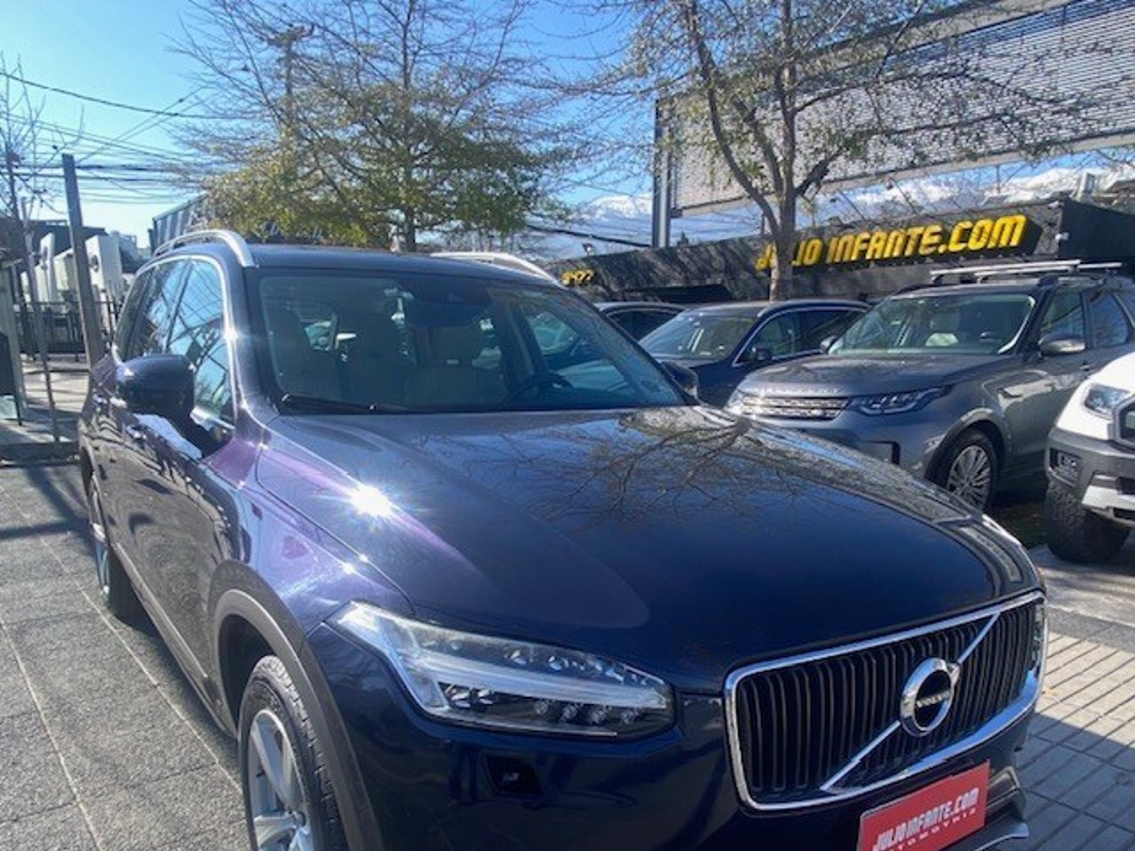 Volvo XC90 T5 2.0 Kinetic 2016 - Foto 5 de 10