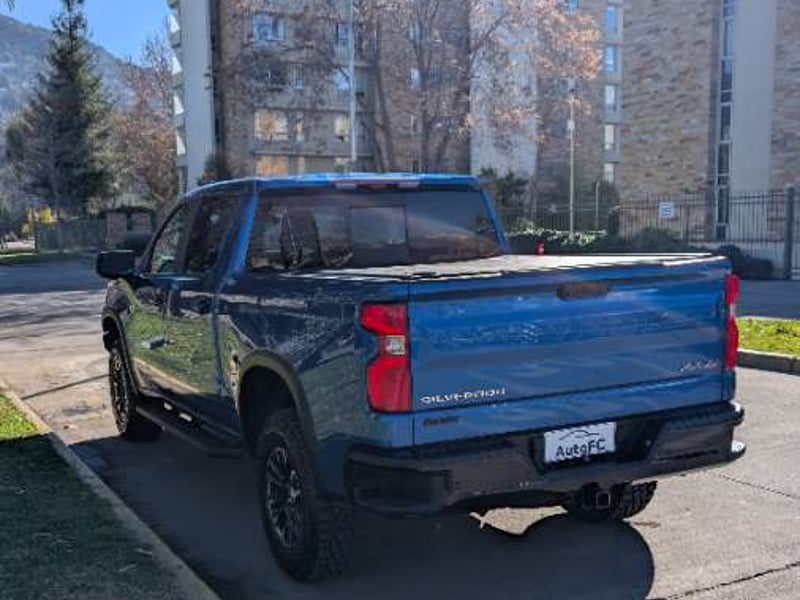 Chevrolet SILVERADO 6.2 ZR2 AUTO DC 4WD R 2023 - Imagen 9 de 20