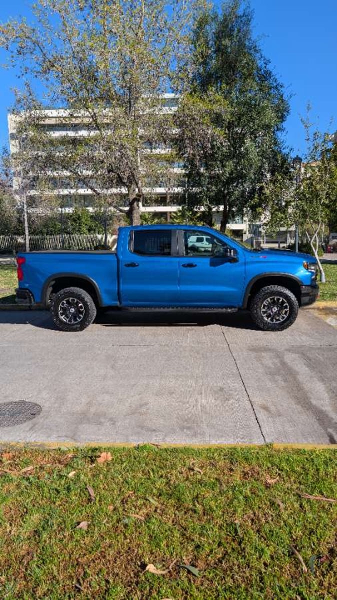 Chevrolet SILVERADO 6.2 ZR2 AUTO DC 4WD R 2023 - Imagen 5 de 20