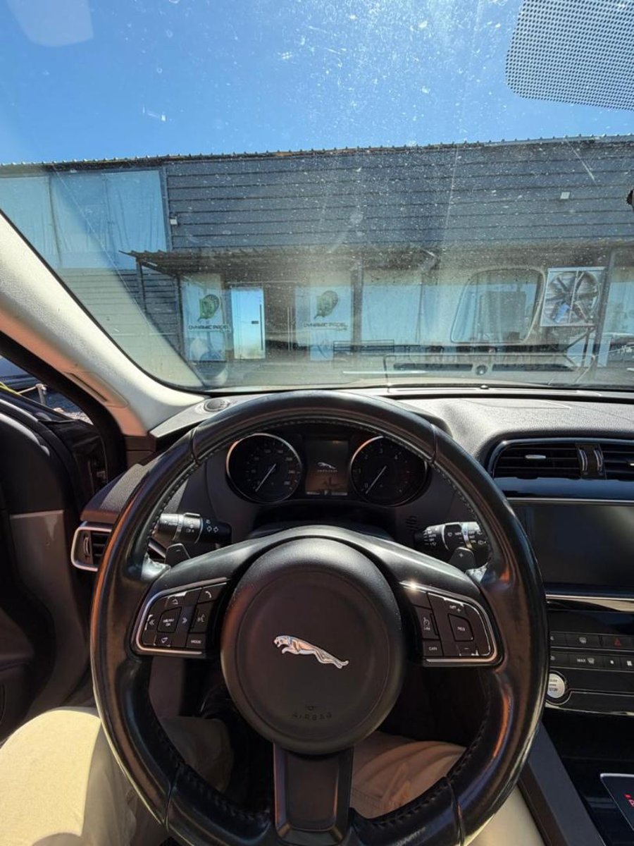 Jaguar F-Pace 2017 - Imagen 11 de 13