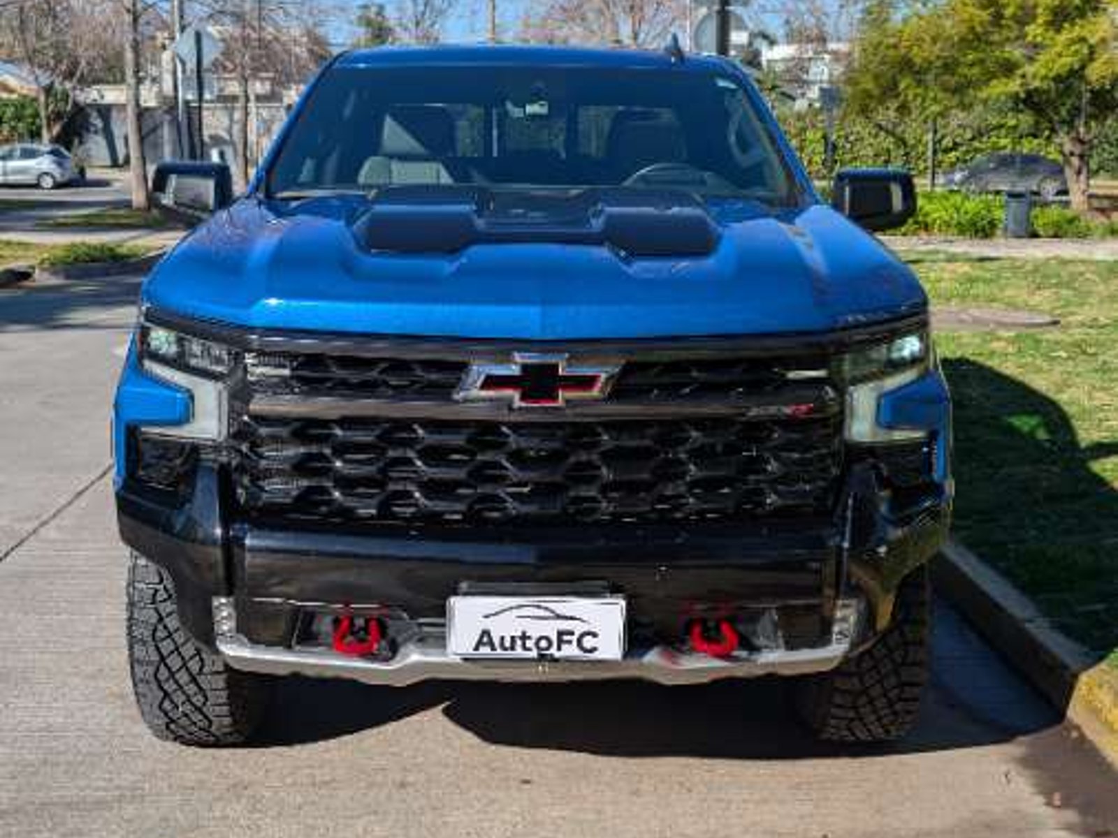 Chevrolet SILVERADO 6.2 ZR2 AUTO DC 4WD R 2023 - Foto 2 de 20