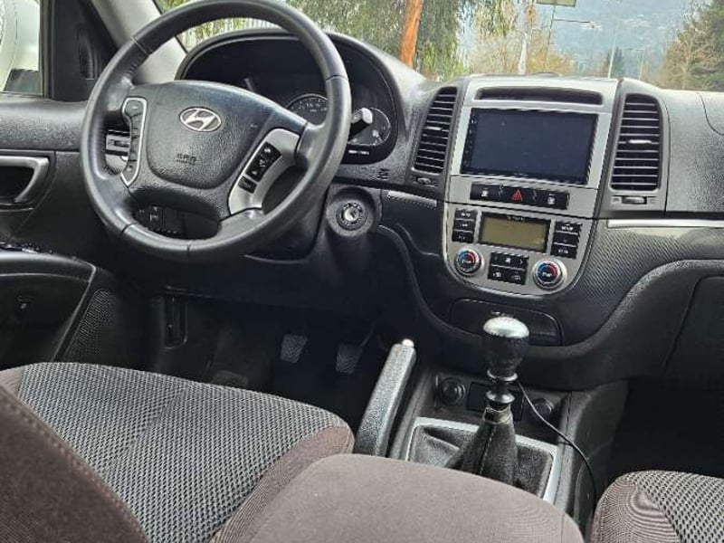 Hyundai SANTA FE GLS 4x2 MT 2013 - Imagen 14 de 20