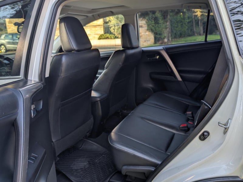 Toyota RAV4 limited 2.5 AWD 2018 - Imagen 15 de 20