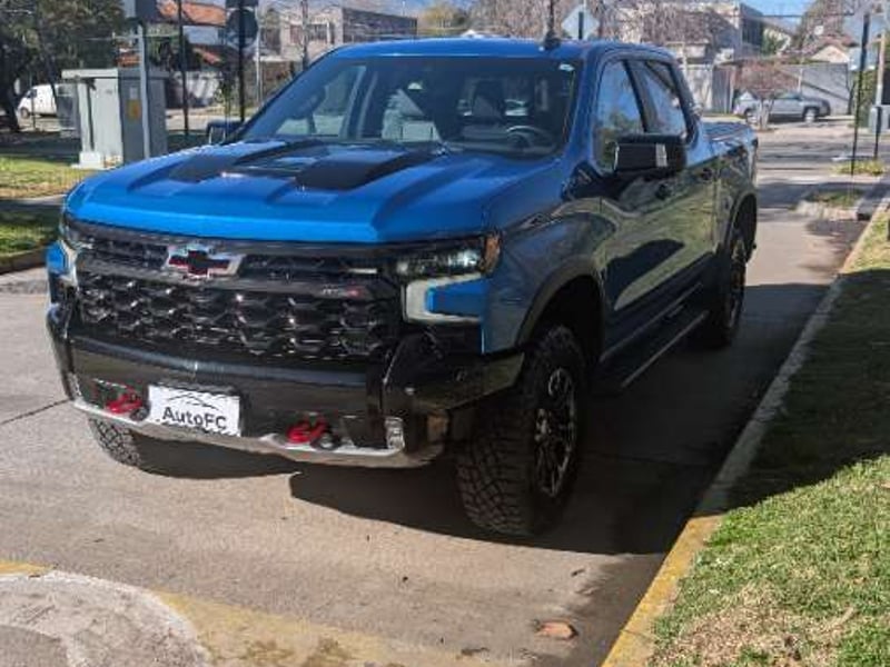Chevrolet SILVERADO 6.2 ZR2 AUTO DC 4WD R 2023 - Imagen 4 de 20