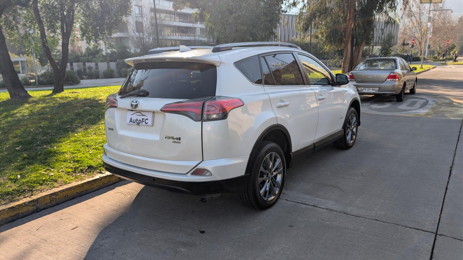 Toyota RAV4 limited 2.5 AWD 2018 - Imagen 7 de 20
