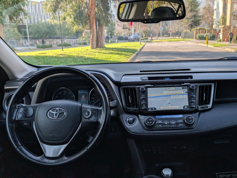 Toyota RAV4 limited 2.5 AWD 2018 - Imagen 18 de 20