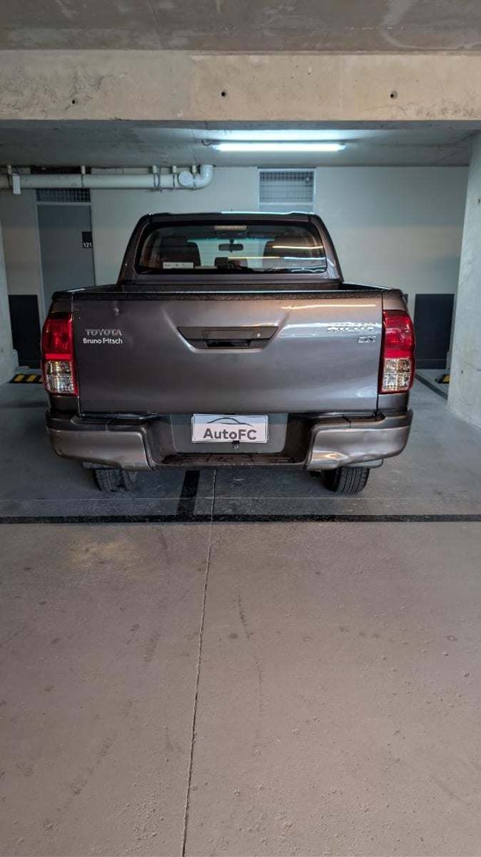 Toyota HILUX DX 2.7 4X2 2018 - Imagen 18 de 20
