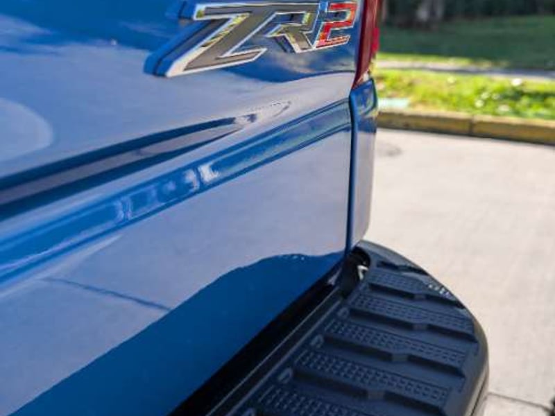 Chevrolet SILVERADO 6.2 ZR2 AUTO DC 4WD R 2023 - Imagen 13 de 20