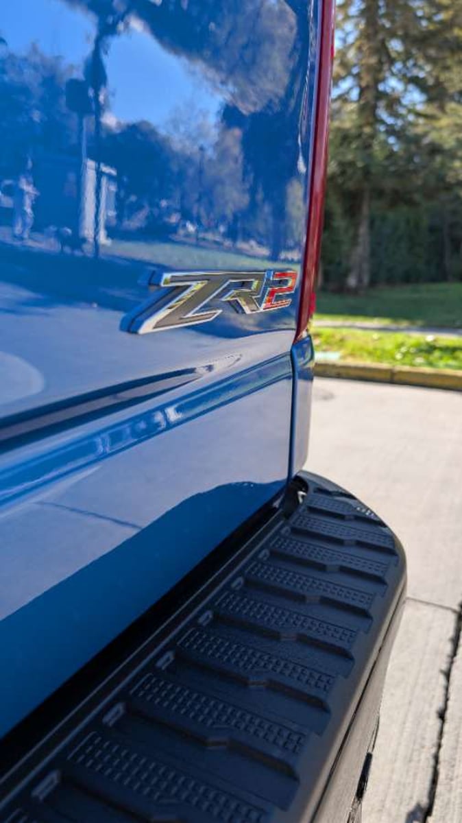 Chevrolet SILVERADO 6.2 ZR2 AUTO DC 4WD R 2023 - Imagen 13 de 20