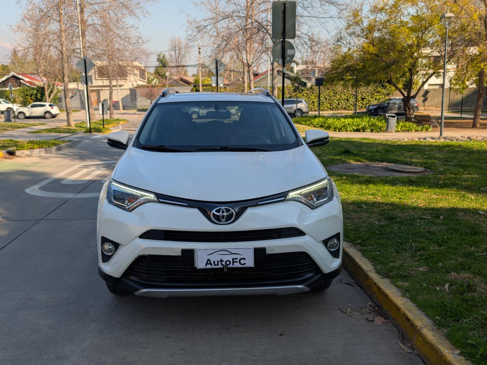 Toyota RAV4 limited 2.5 AWD 2018 - Foto 2 de 20