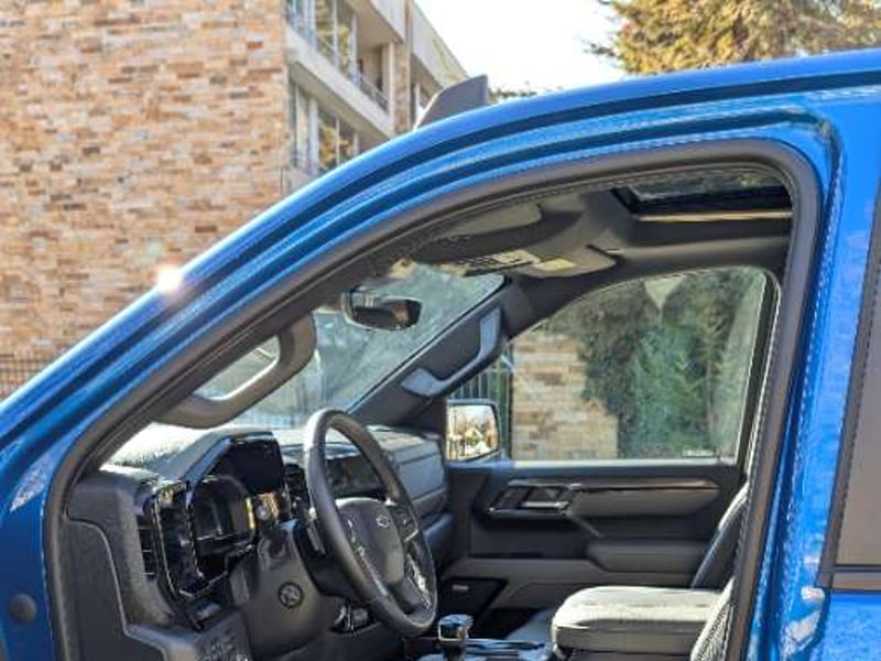 Chevrolet SILVERADO 6.2 ZR2 AUTO DC 4WD R 2023 - Imagen 16 de 20