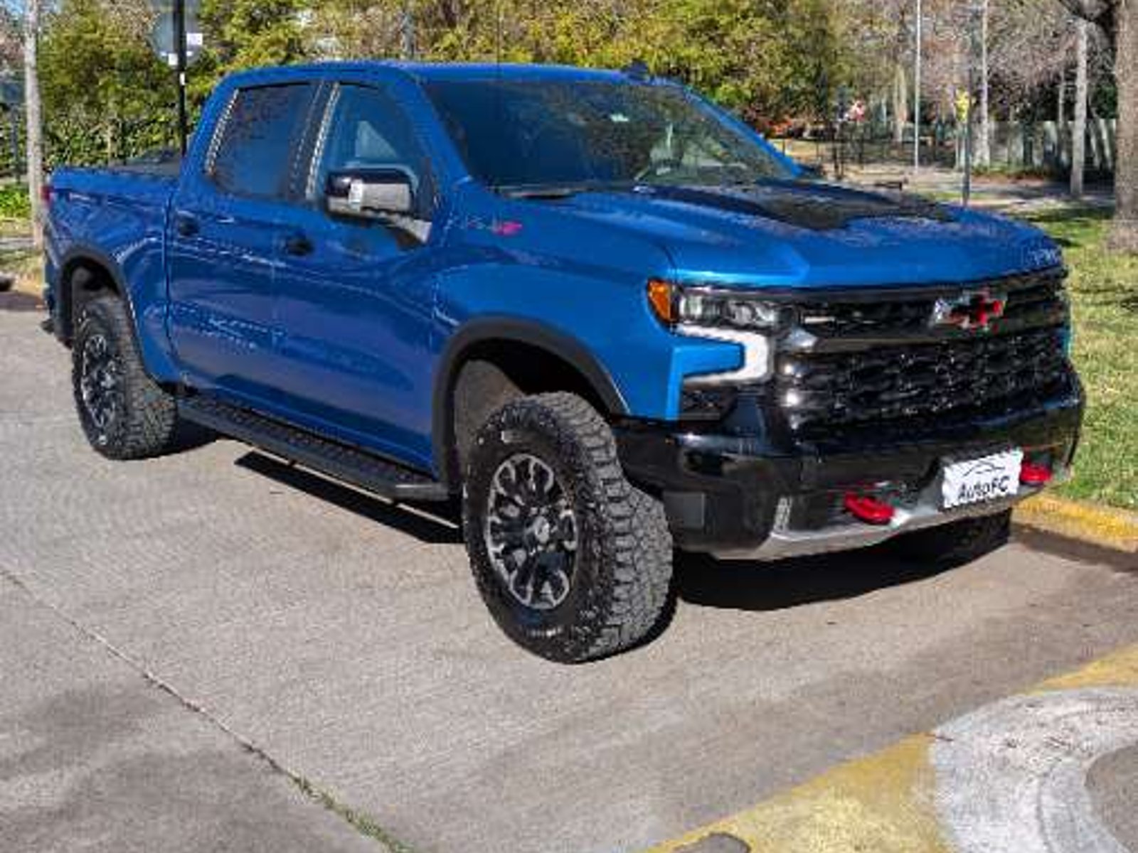 Chevrolet SILVERADO 6.2 ZR2 AUTO DC 4WD R 2023 - Foto 3 de 20