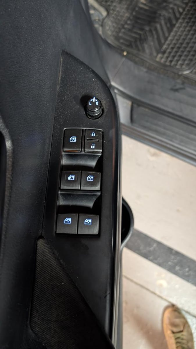 Toyota HILUX DX 2.7 4X2 2018 - Imagen 12 de 20