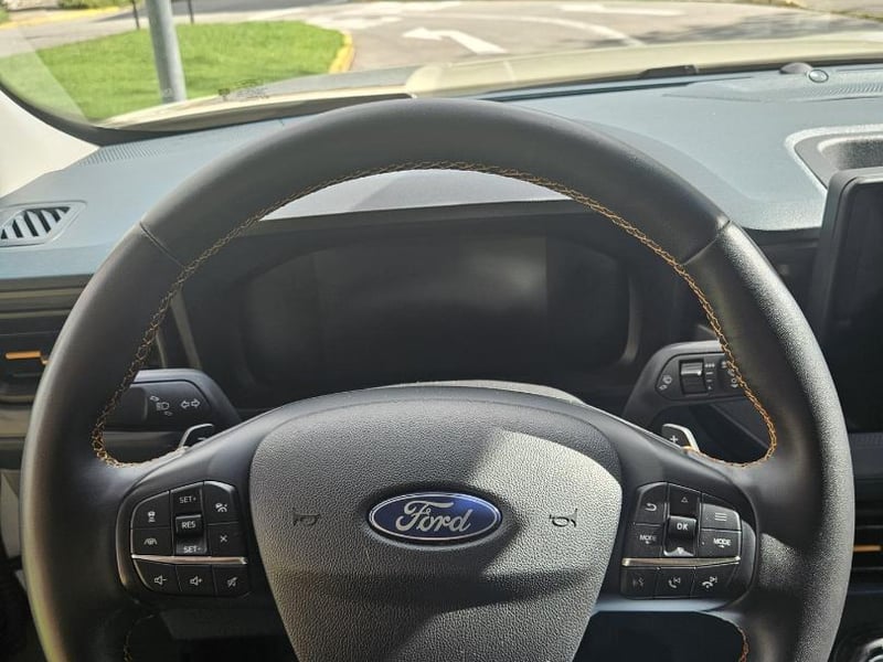 Ford MAVERICK Tremor 2.0 EcoBoost AWD 2025 - Imagen 12 de 20