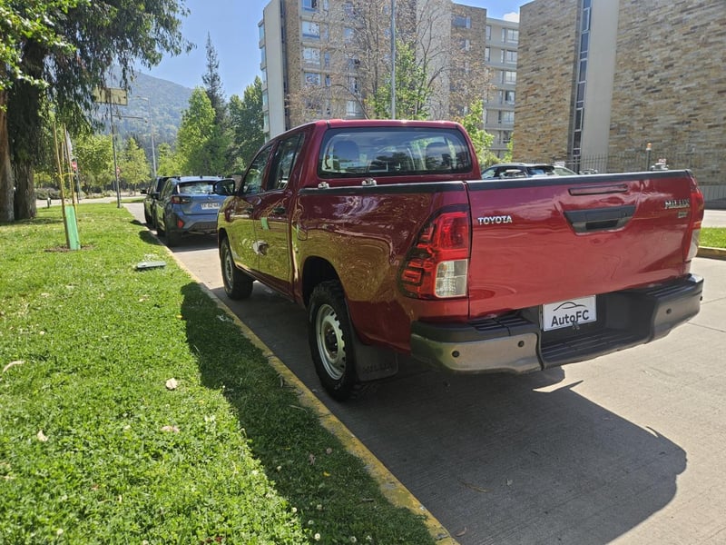 Toyota HILUX 2.4 DX DIESEL 4X4 DOB. CAB. 7AB MT 4P 2023 - Imagen 6 de 20