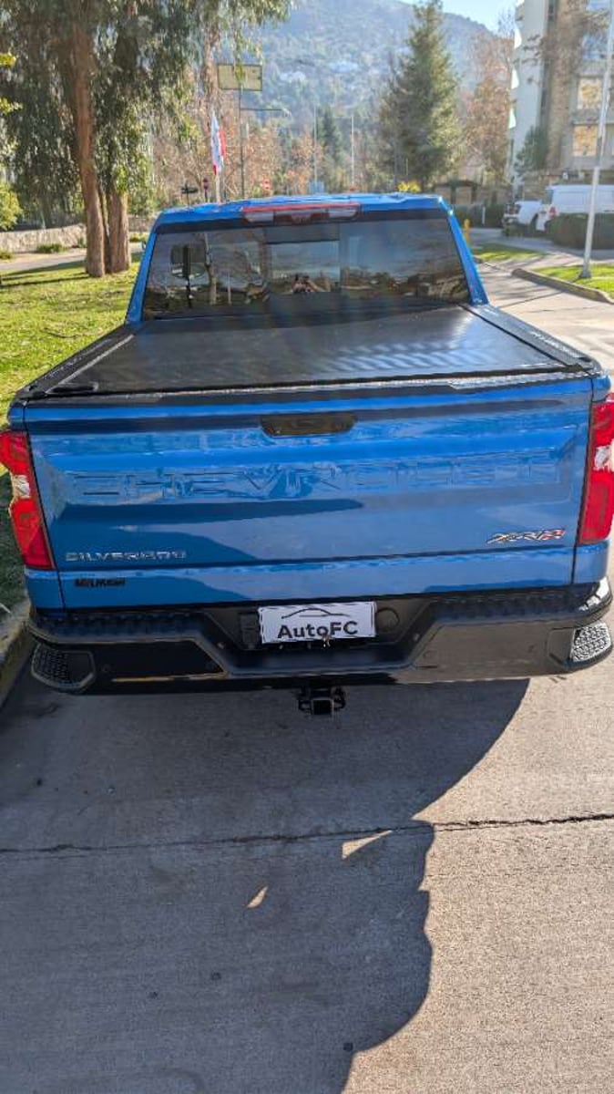 Chevrolet SILVERADO 6.2 ZR2 AUTO DC 4WD R 2023 - Imagen 10 de 20