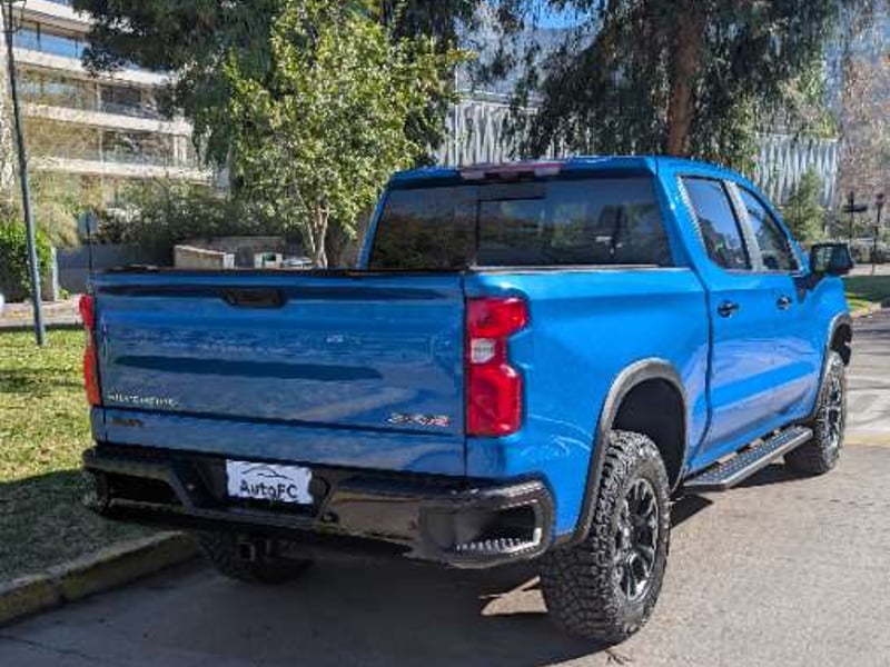 Chevrolet SILVERADO 6.2 ZR2 AUTO DC 4WD R 2023 - Imagen 8 de 20