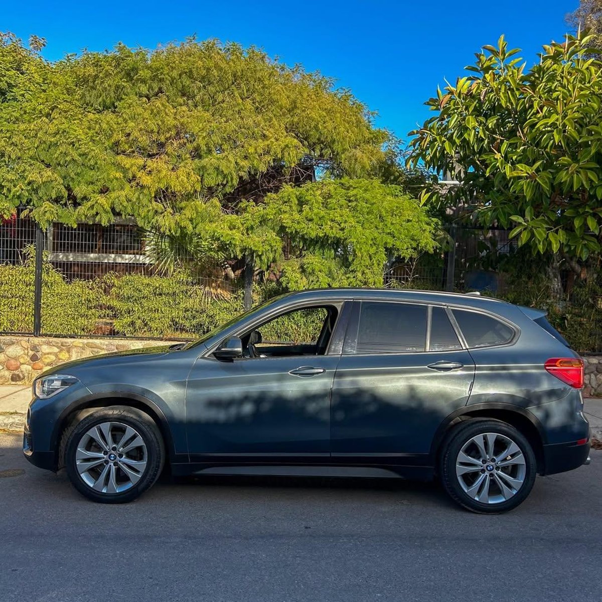 BMW X1 SDRIVE18D LUXURY 2.0L 2019 - Imagen 4 de 10