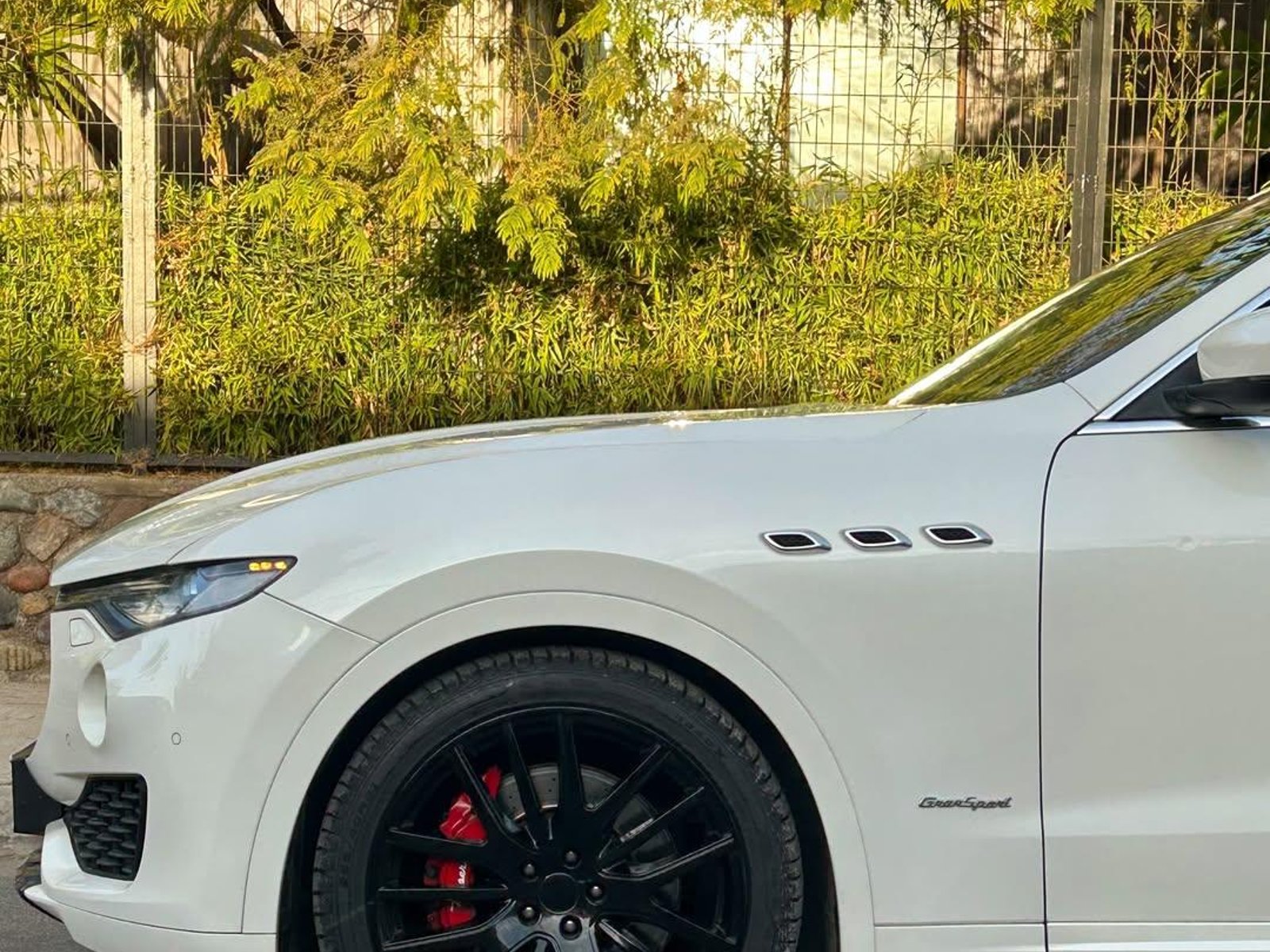 Maserati LEVANTE GRAND SPORT SQ4 🇮🇹 2018 - Foto 3 de 10