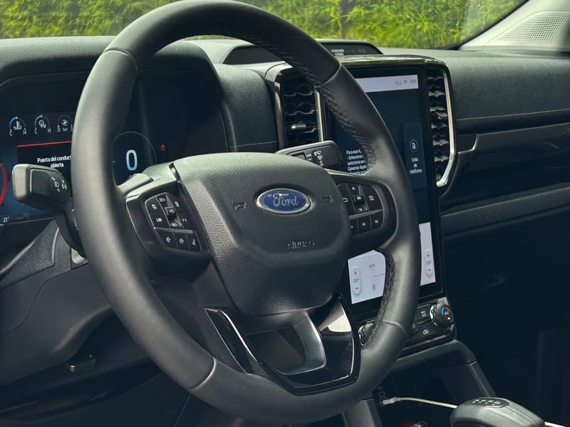Ford RANGER LIMITED V6 4X4🇺🇸 2026 - Imagen 5 de 10