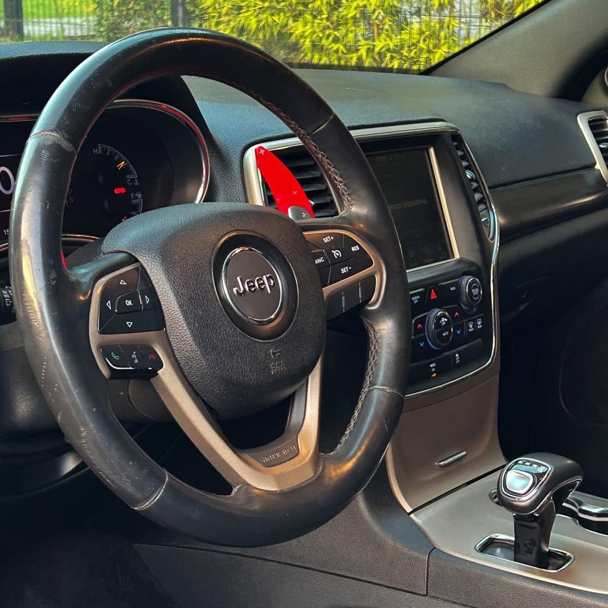 Jeep GRAND CHEROKEE LAREDO 4WD 2015 - Imagen 5 de 10